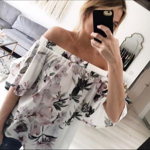 🌸3 for $10 Floral OTS Top